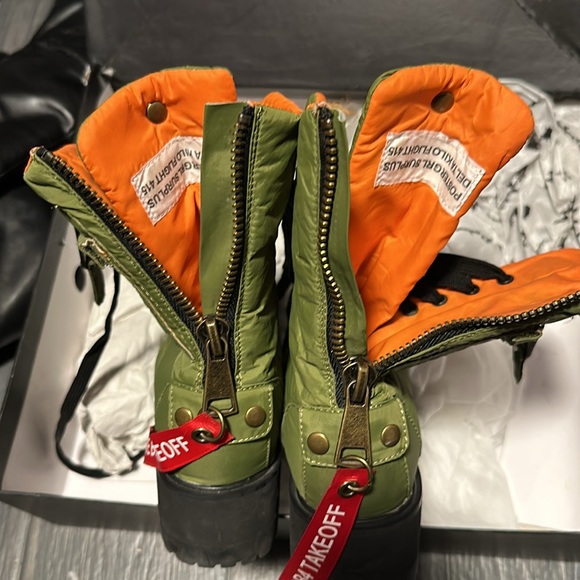 Dolls kill poster girl kush combat flight boot 5M preowned - Picture 13 of 15